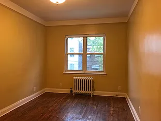 Rented by Zikos Realty Services