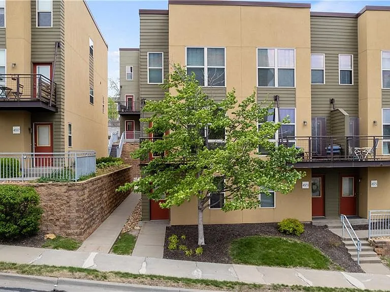 4571 Madison Ave #E-1 — Photo 2