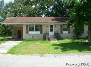 44 Arabian Dr, Spring Lake, NC 28390