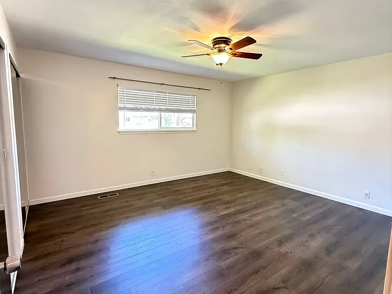 112 Hickory Dr — Photo 11