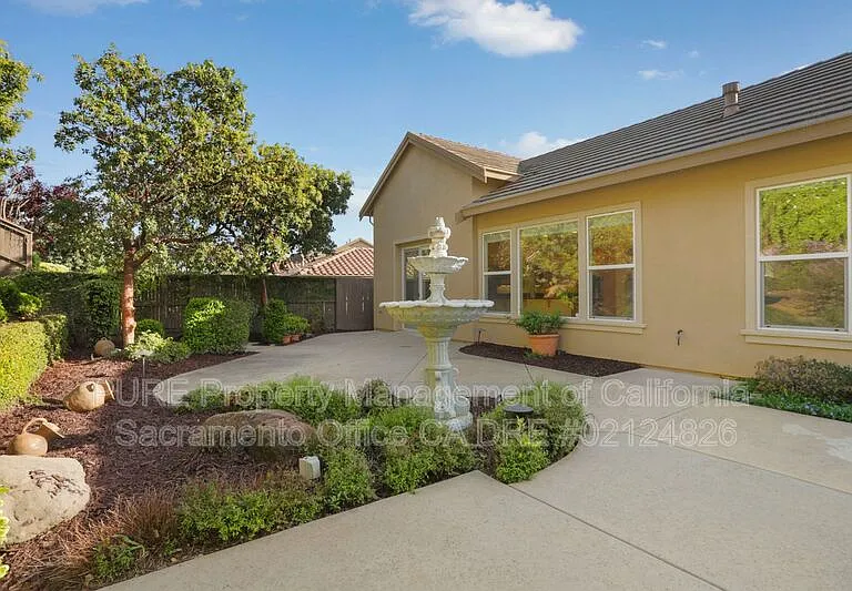 1143 Bevinger Dr — Photo 33