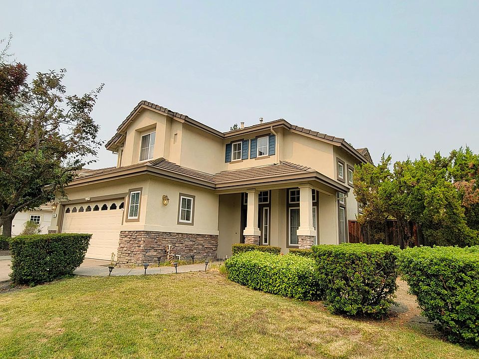 1st image of 195 Blackstone Dr