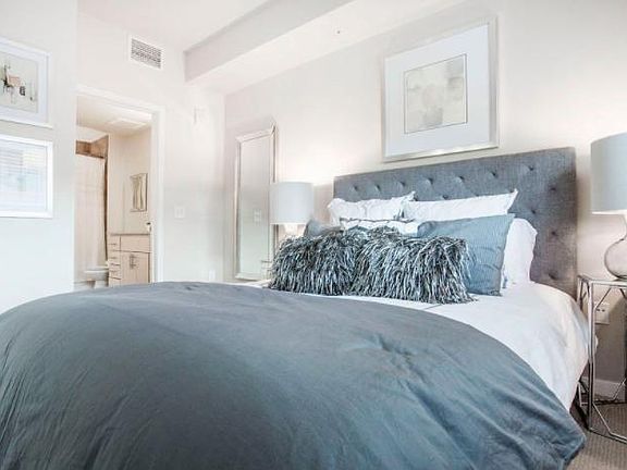 5th image of 1515 Delgany St #821