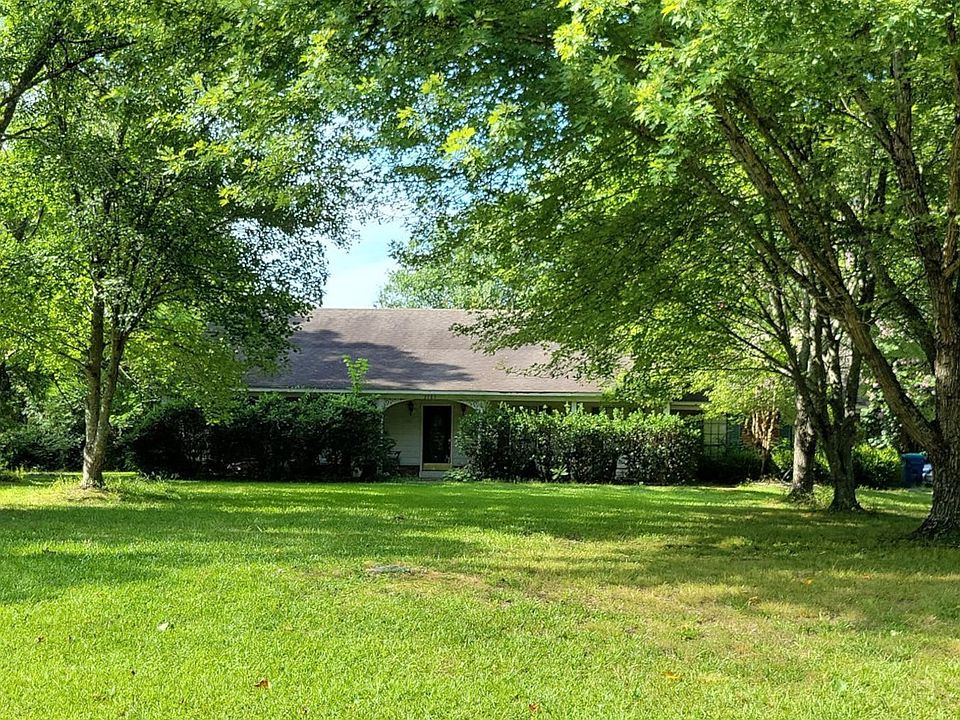 1st image of 2785 Forest Bend Dr