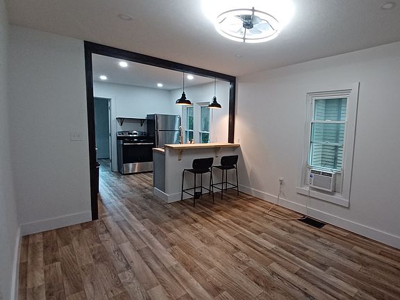 2nd image of 1723 J St #2