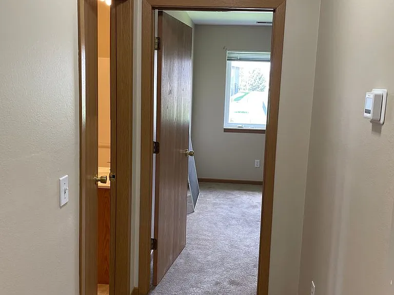 1420 E Redwood Blvd — Photo 14