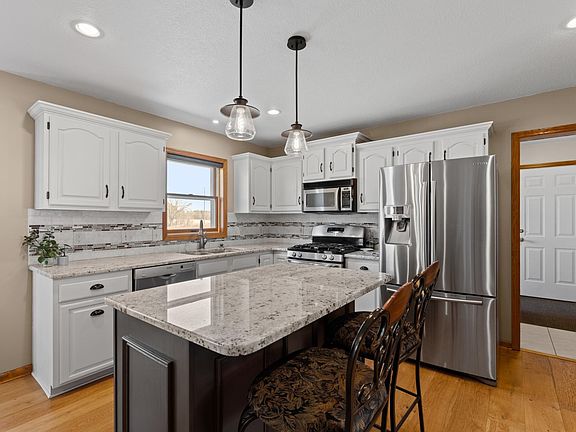 4th image of 2049 68th St NW