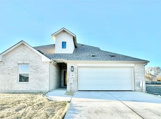 150 Oriole St, Kyle, TX 78640