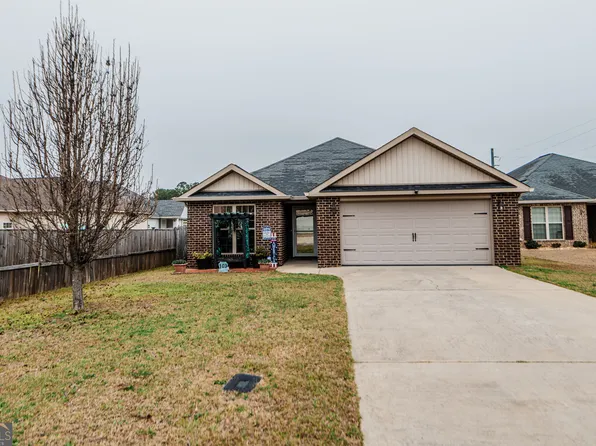 103 Crossing Pl, Warner Robins, GA 31088