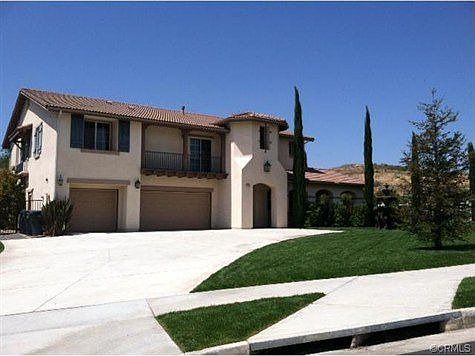 2nd image of 1605 Valle Del Sol