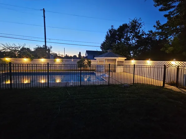 65 Achates Dr, Florence, KY 41042