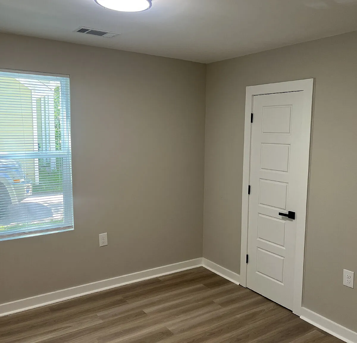 4 bed, 2.0 bath, 1250 sqft, $1,650 — Photo 3
