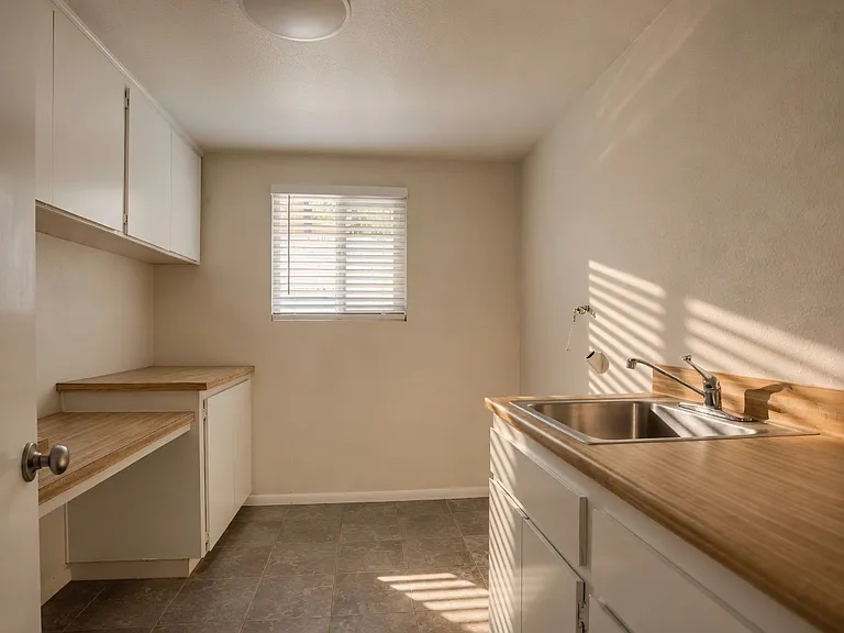 2074 Caraway St — Photo 15
