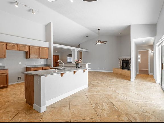4th image of 8109 E 26th St