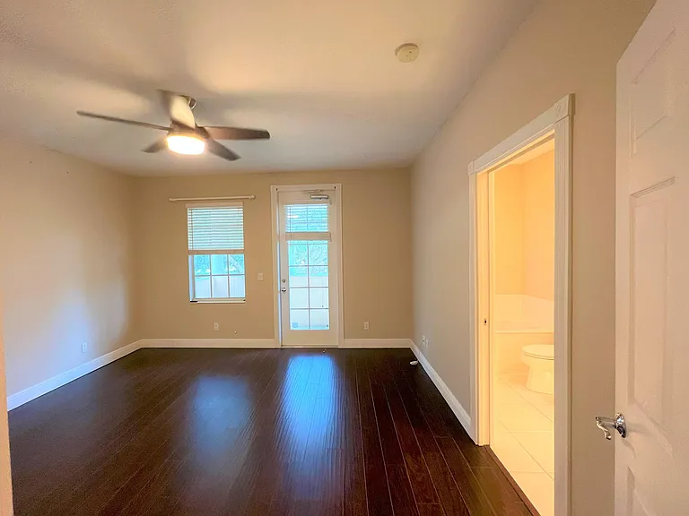 3368 Greenway Dr — Photo 22
