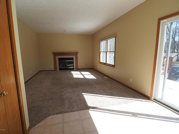 4th image of 6964 Wintergreen Dr