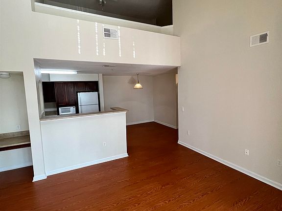 2nd image of 2801 Chancellorsville Dr APT 734