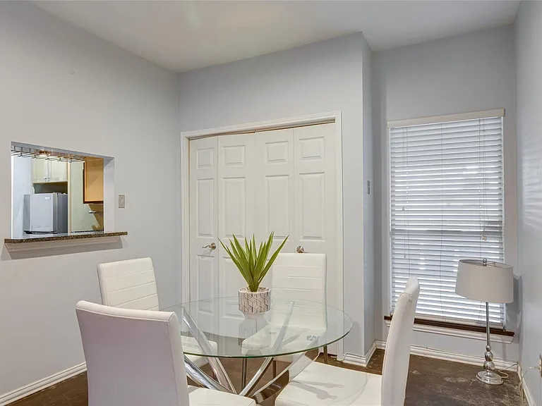 4104 N Hall St #101 — Photo 5