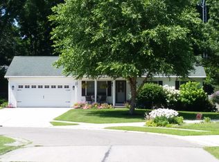22 Hawthorne Dr, Delta, OH 43515
