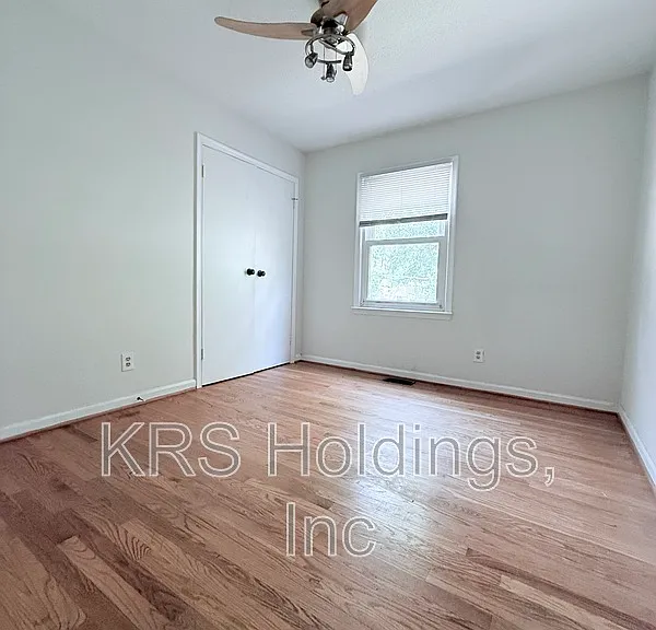 812 Knollwood Dr — Photo 2