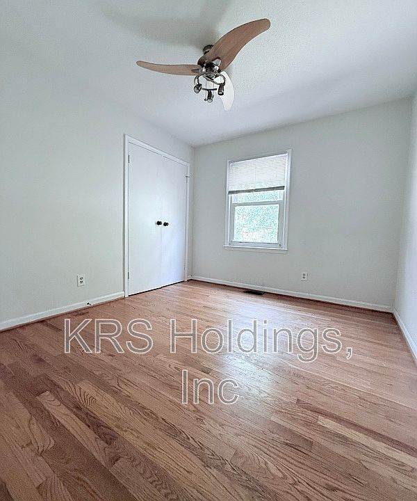 2nd image of 812 Knollwood Dr