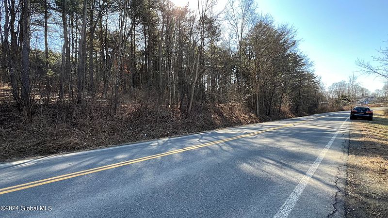 5th image of 504 Tamarac Road