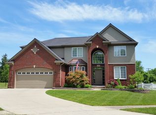 3926 Genick Ct, Troy, MI