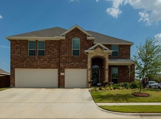 1 Duskview Ln, Edgecliff Village, TX 76134