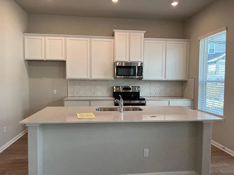 1015 Vista View Dr #2202 — Photo 8