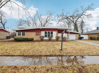 926 Braemar Rd, Flossmoor, IL 60422