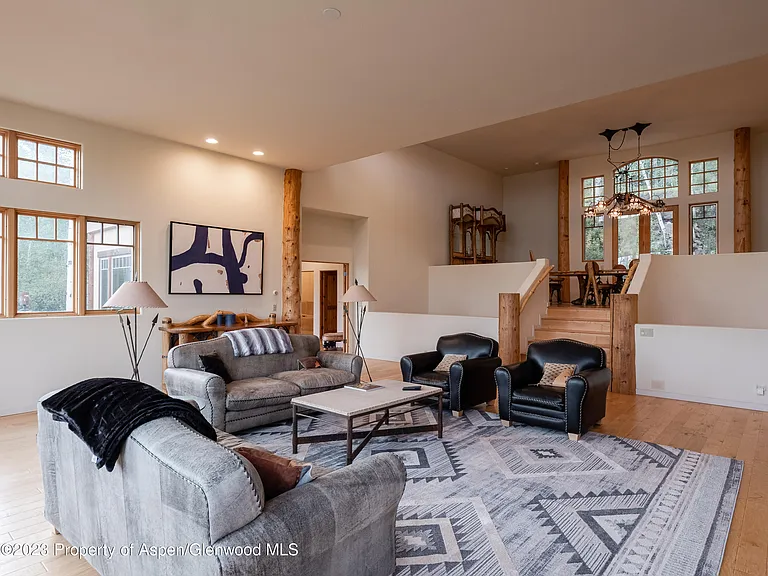 40 Maple Ridge Ln — Photo 12