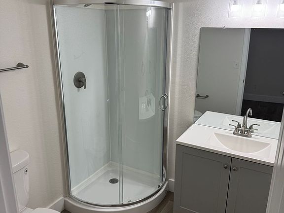 5th image of 542 Osceola St #296