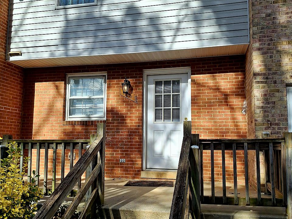 1st image of 329 Skyline Pl