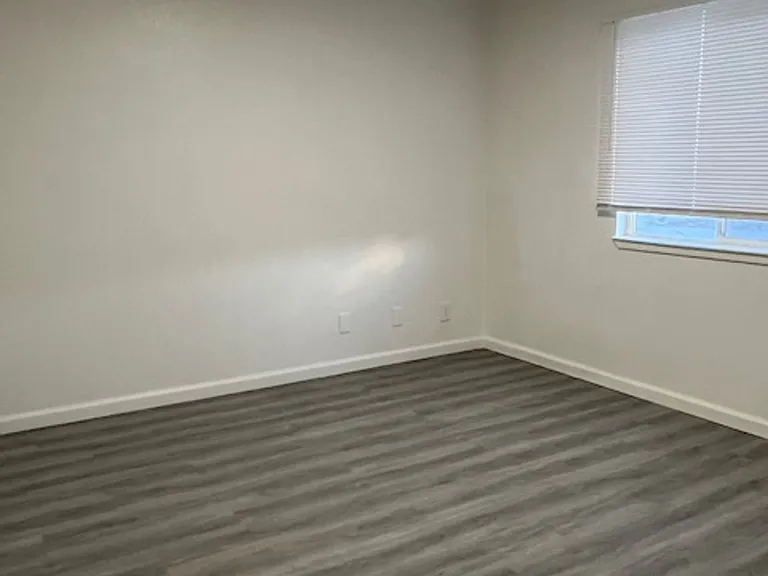 510 E 1st St, Hawthorne, NV 89415 — Photo 11