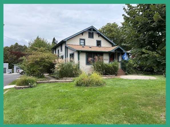 4209 Winnequah Rd, Monona, WI 53716