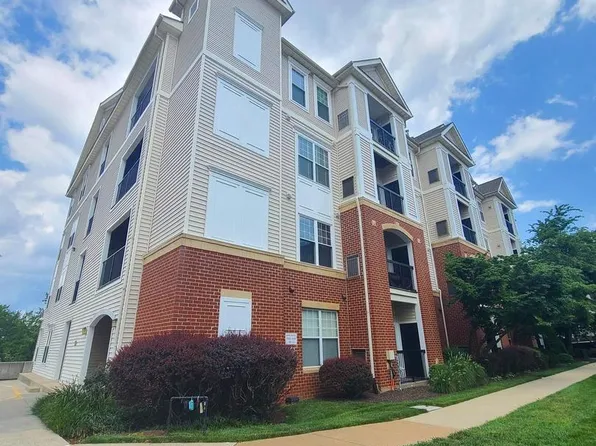 11326 Aristotle Dr #4-303, Fairfax, VA 22030