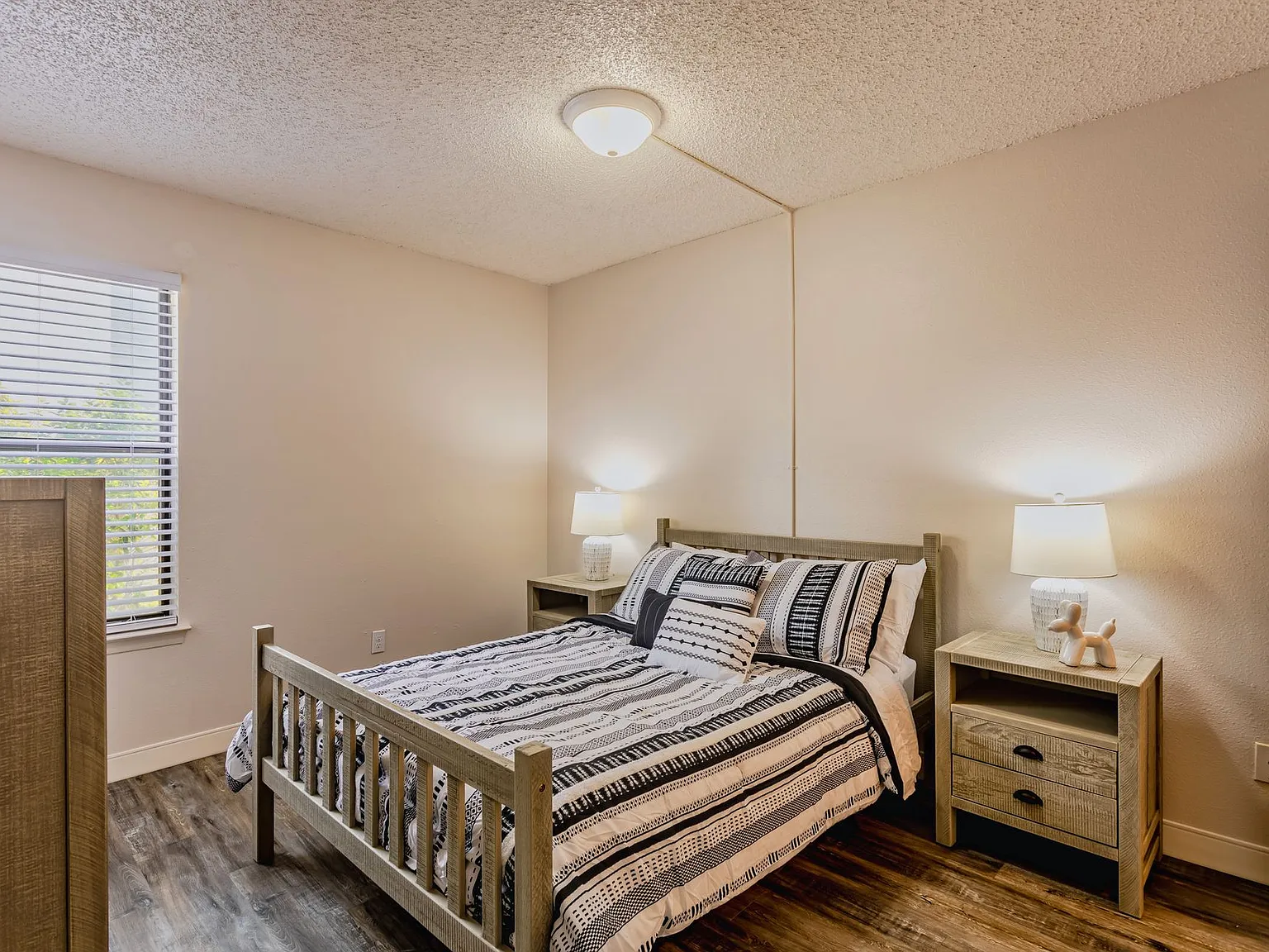 Cimarron Apartments — Photo 2
