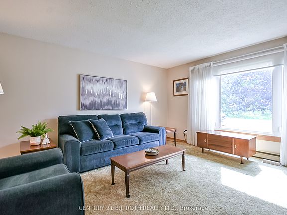 3rd image of 380 Mary St