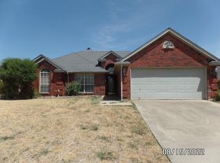 712 Highstar Ct, Hurst, TX 76054