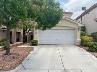 9821 Peseo Cresta Ave, Las Vegas, NV 89117