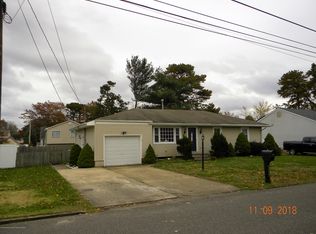 1317 Anchor Ave, Beachwood, NJ 08722