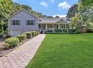 53 Norwood Rd, Hampton Bays, NY 11946