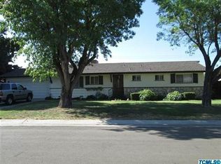 2445 E Sierra Ave, Tulare, CA