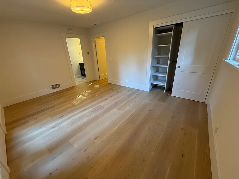 360 Stanford Ave — Photo 14