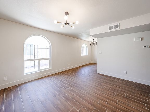 2nd image of 9222 N 35th Ave APT 10