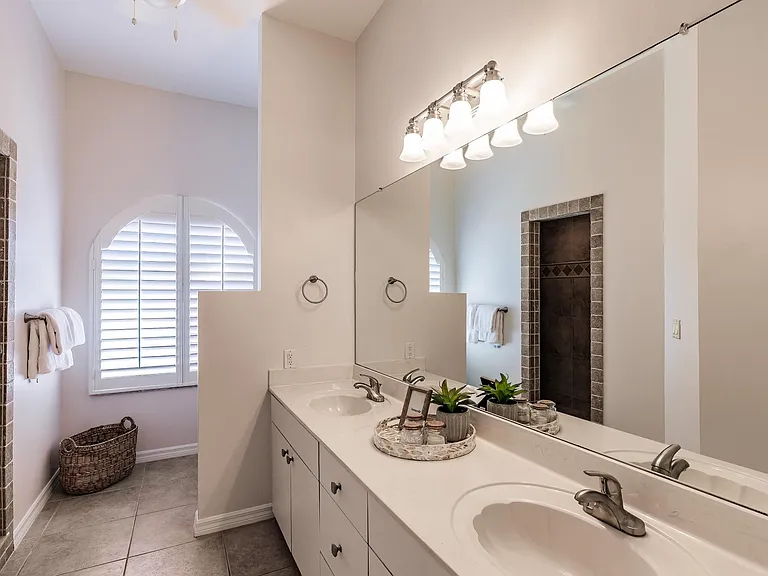 27537 Hickory Bay Dr — Photo 12
