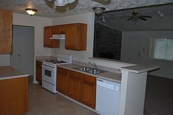 4th image of 1747 Jo Ann Ln