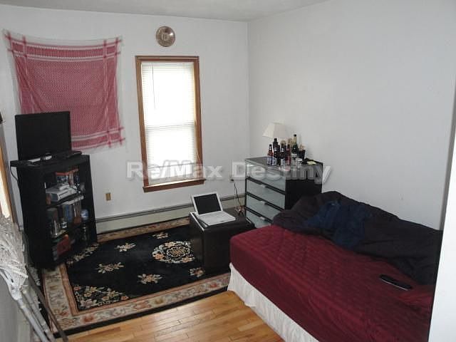 2nd image of 6 William Pl