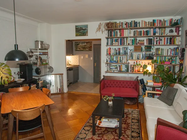 184 Clinton Avenue image 4 of 17