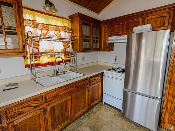 5th image of 2084 8th Ln